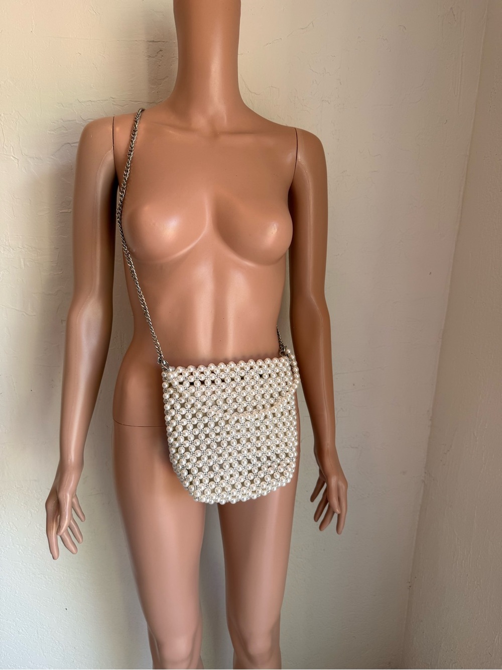 Zara Beaded Faux Cream Pearls Crossbody Bag Purse Silver Chain Strap Retro Style